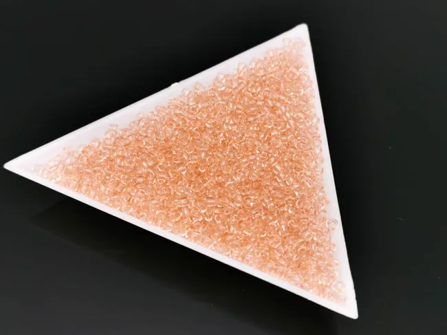 Toho rotunde 11/0 transparent rosaline (5g)
