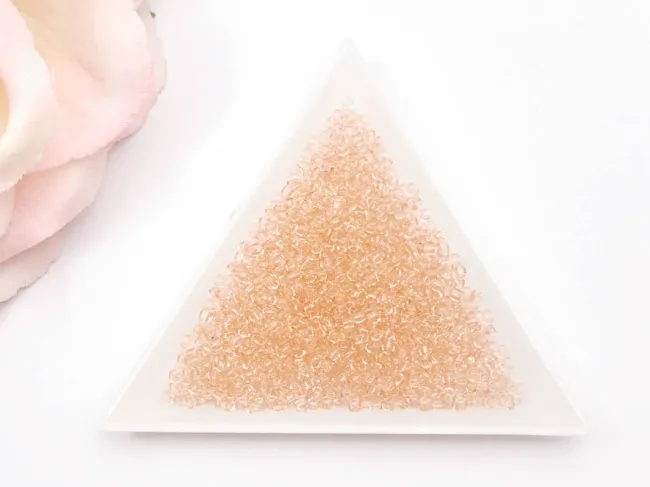 Toho rotunde 11/0 transparent rosaline (5g)