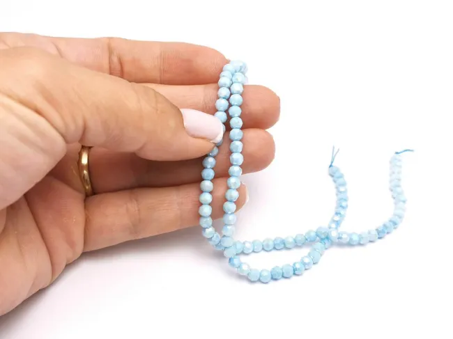 Margele cristal rotund fatetat 4mm aqua opac lustered (sirag)