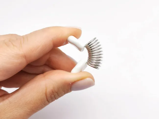 Bead Stopper - opritor margele pe ata 2.7x1.2x1cm alb