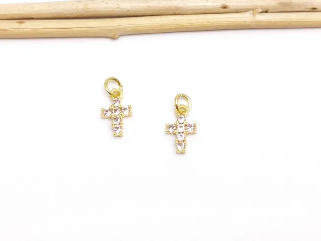 Charm cruce din cubic zirconia auriu 12x7mm roz