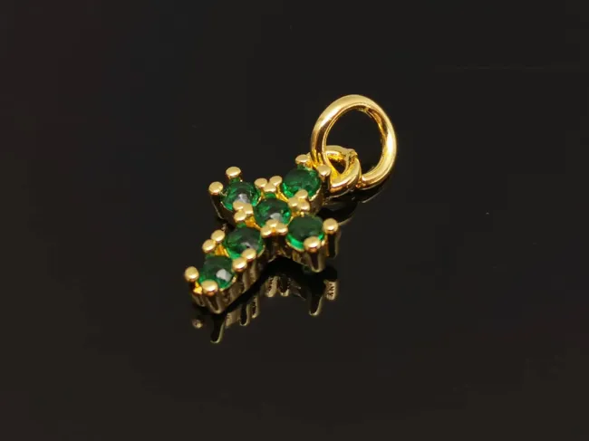 Charm cruce din cubic zirconia auriu 12x7mm verde