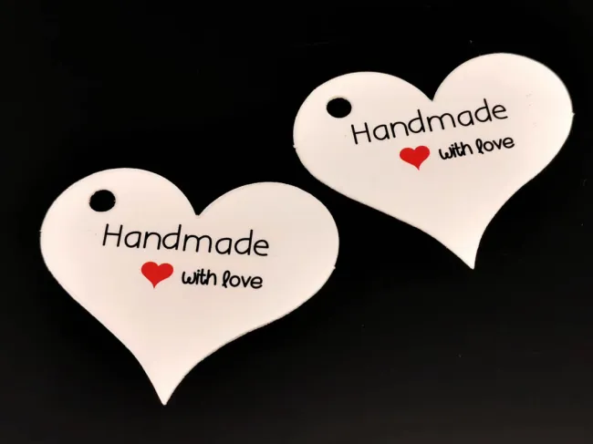 Etichete hartie inima handmade 39x32x0.4mm alb (50buc)