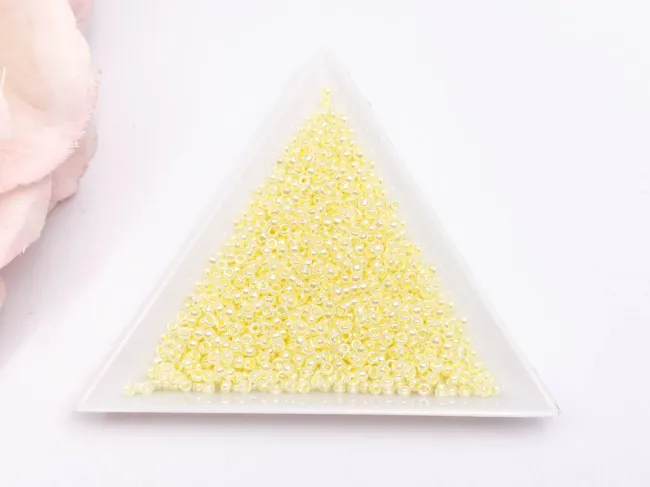 Miyuki Rocailles Rotunde 11/0 Butter Cream Ceylon (10g)