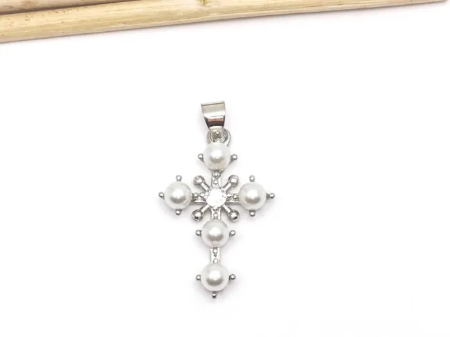 Charm cruce din cubic zirconia cu perle argintiu 25x16mm