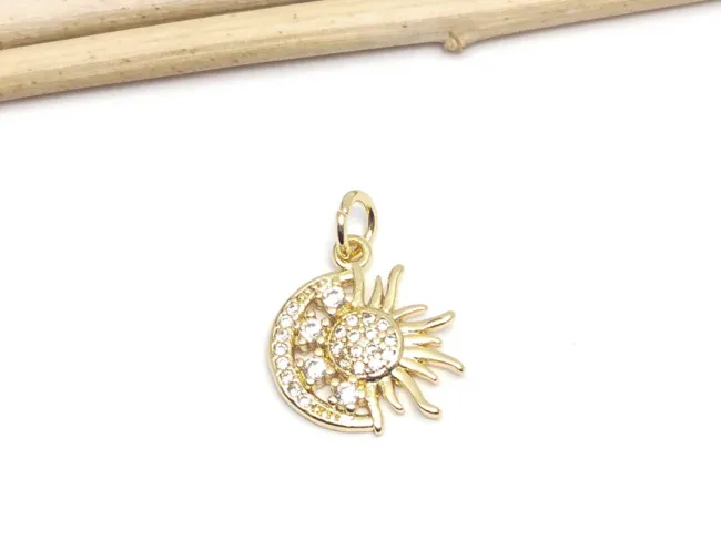 Charm soare cu luna din cubic zirconia auriu 16x15mm
