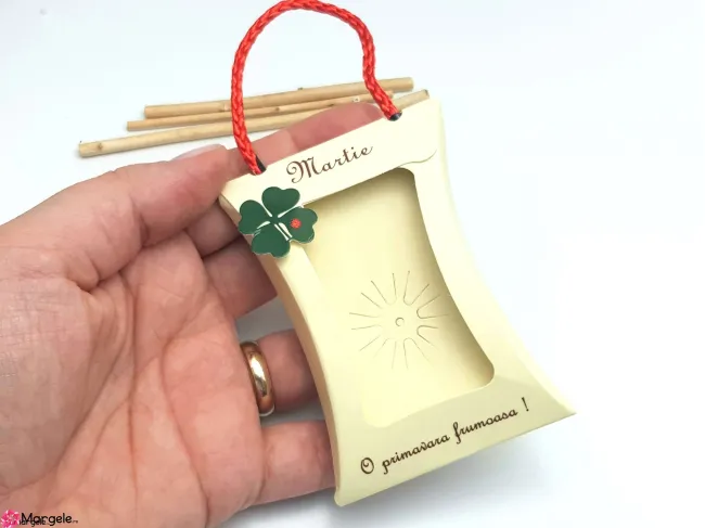 Cutie martisor