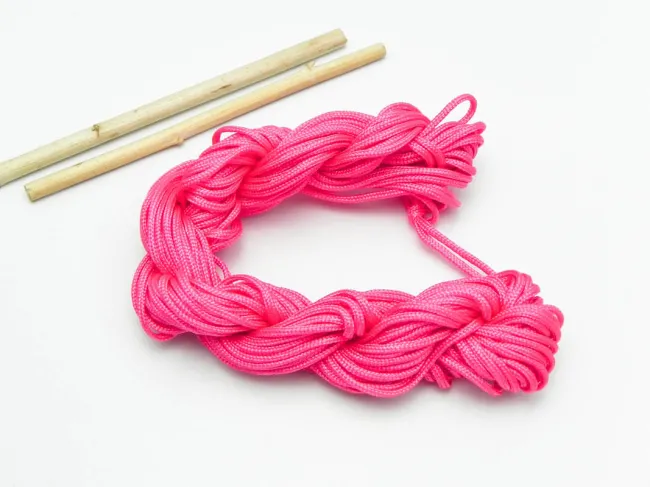 Snur cu nylon pentru bratari grosime 2mm roz inchis (12m)
