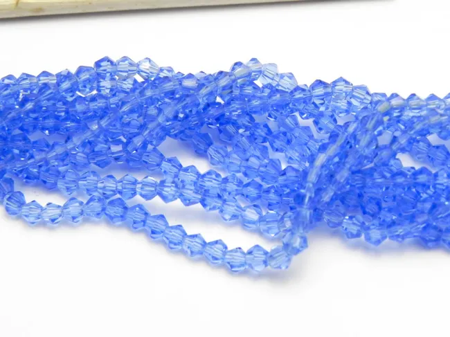 Margele cristal biconic 3~3.5mm albastru deschis (sirag)