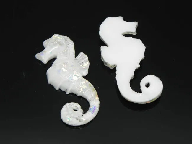 Cabochon rasina calut de mare 41x18x5mm (1buc)