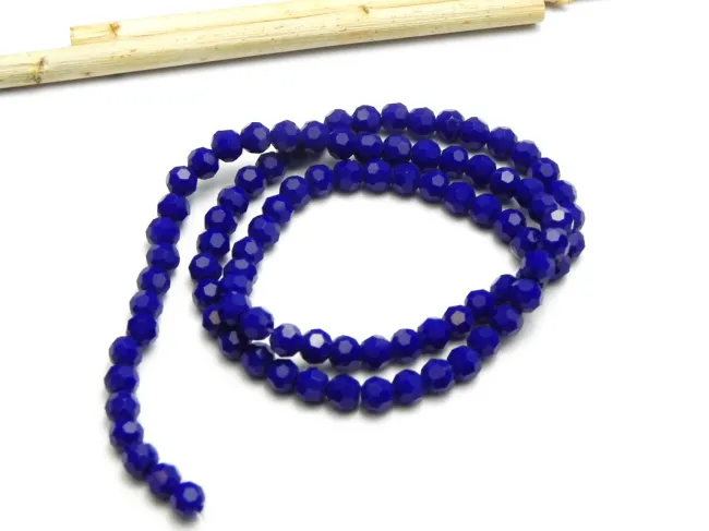 Margele cristal rotund fatetat 4mm blue opac (sirag)