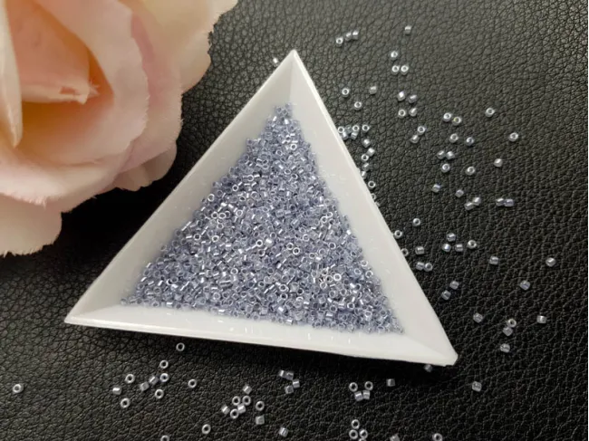 Miyuki delica 11/0 linded crystal gray (5g)
