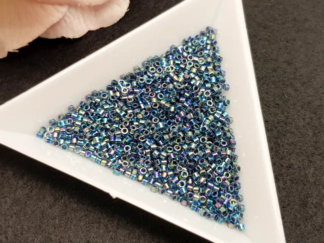 Miyuki delica 11/0 lined blue ab (5g)
