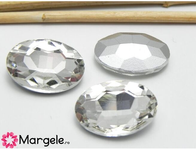 Cabochon din sticla oval 18x13mm crystal (1buc)