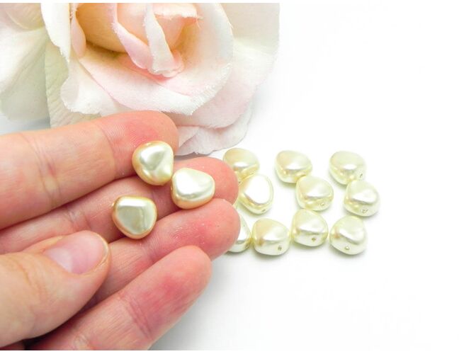 Perle preciosa elliptic 11x9.5mm creamrose (1buc)